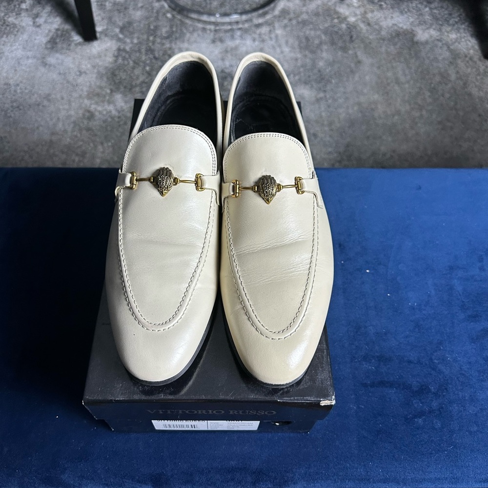 Very classy slip on